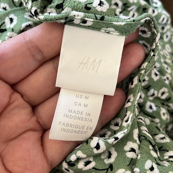 H&M Green Floral Midi Puff Sleeve Dress - Picture 6 of 7